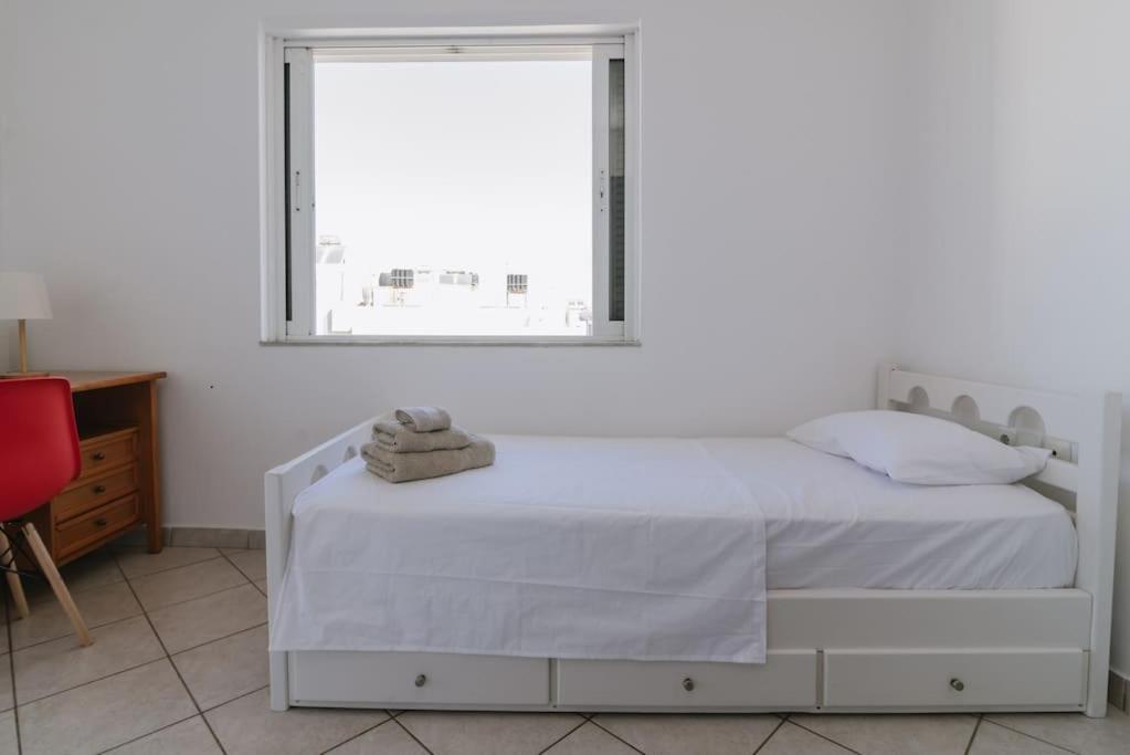 Sunny Apartment For Couples & Friends In Centre イラクリオン エクステリア 写真