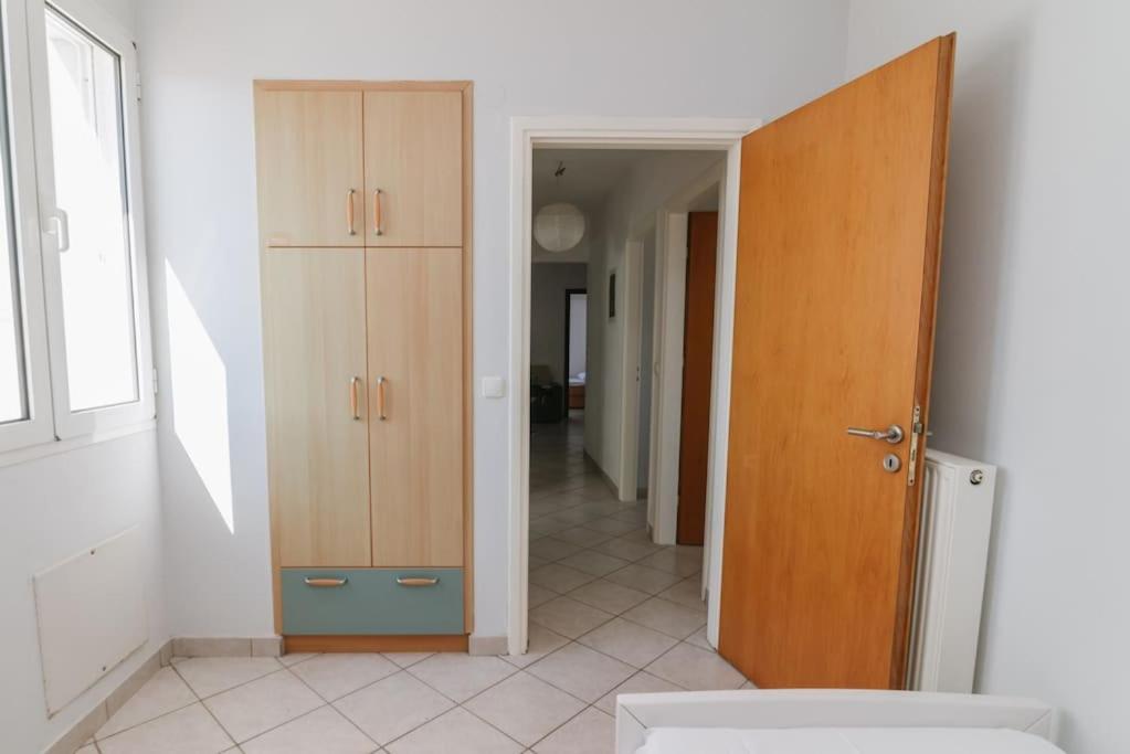 Sunny Apartment For Couples & Friends In Centre イラクリオン エクステリア 写真
