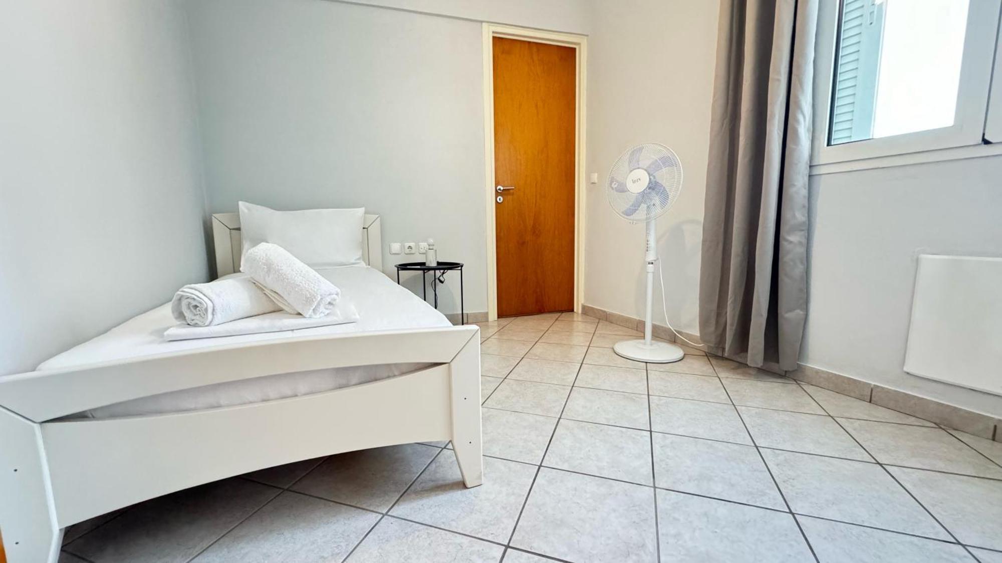 Sunny Apartment For Couples & Friends In Centre イラクリオン エクステリア 写真